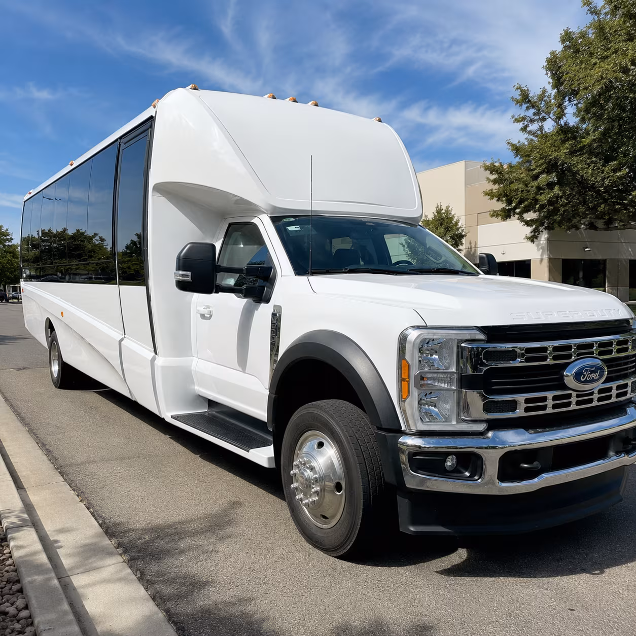 bus rentals for trade shows and corporate group travel through charleston