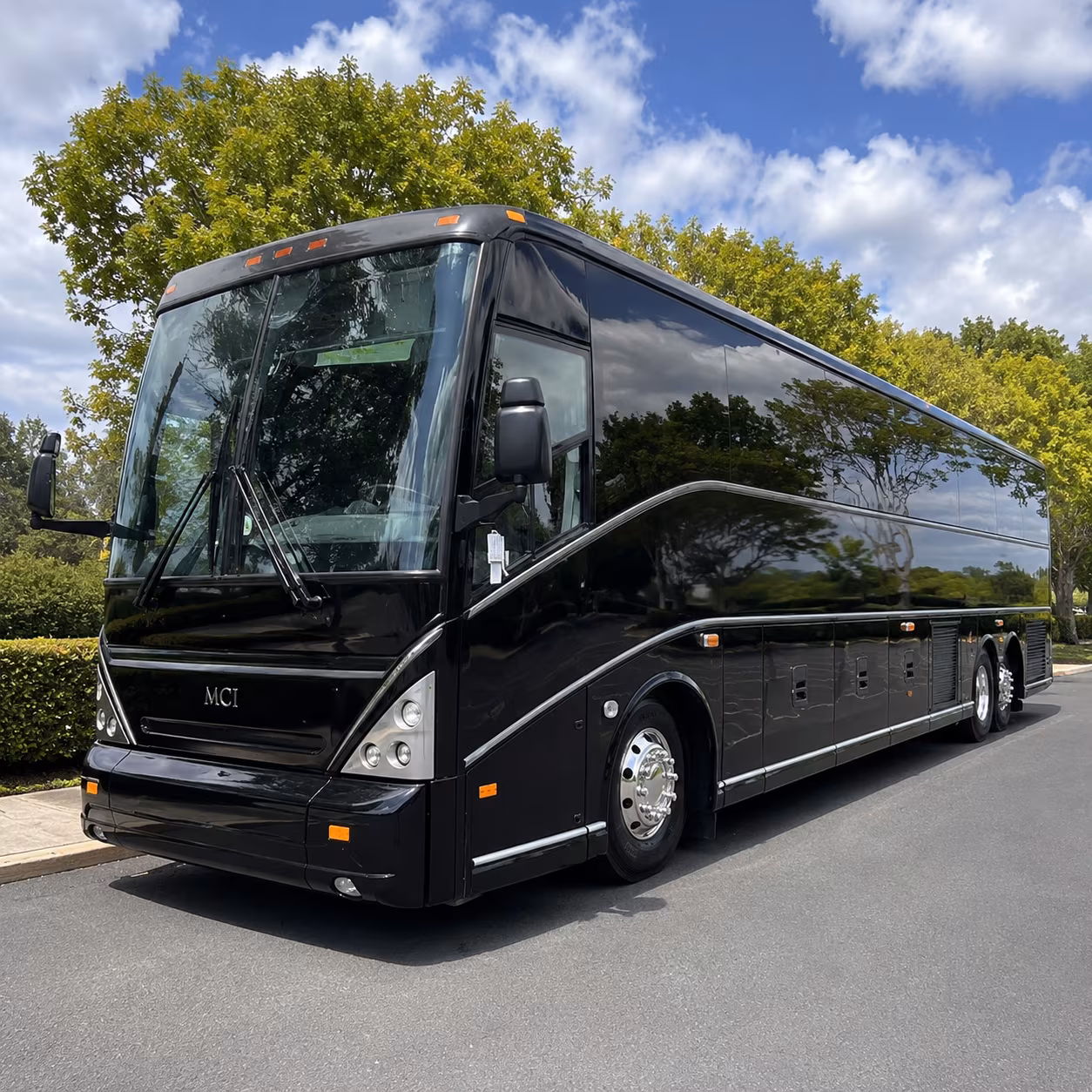 charter buses to the north charleston coliseum for every big show