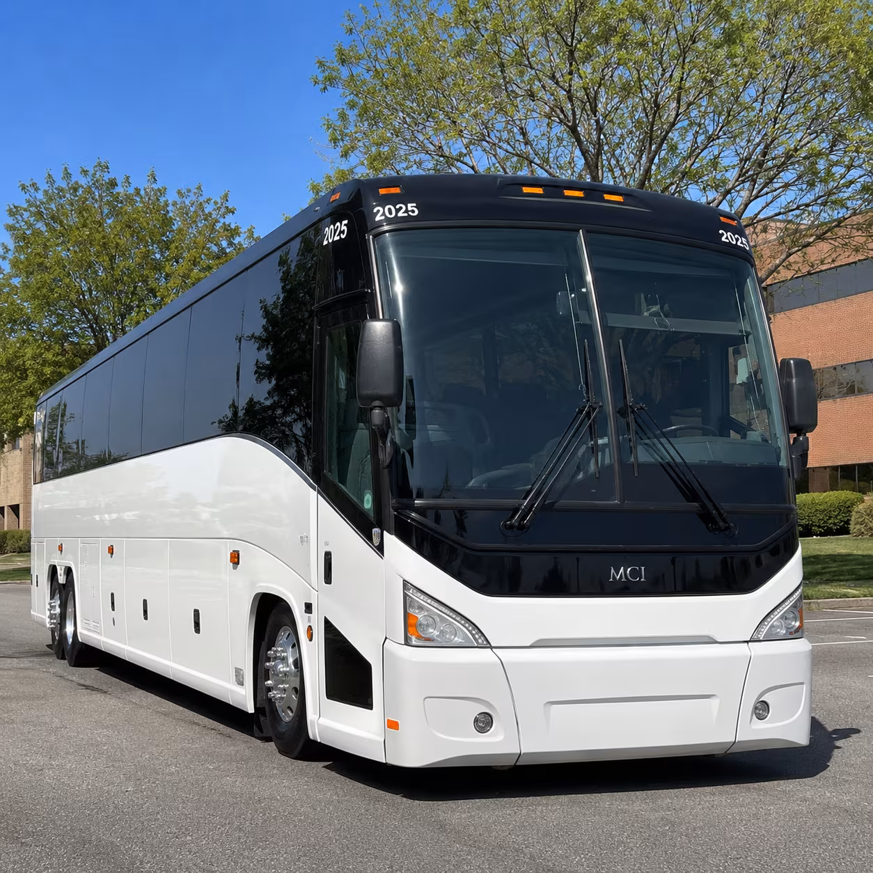 employee shuttle buses between mount pleasant and downtown charleston