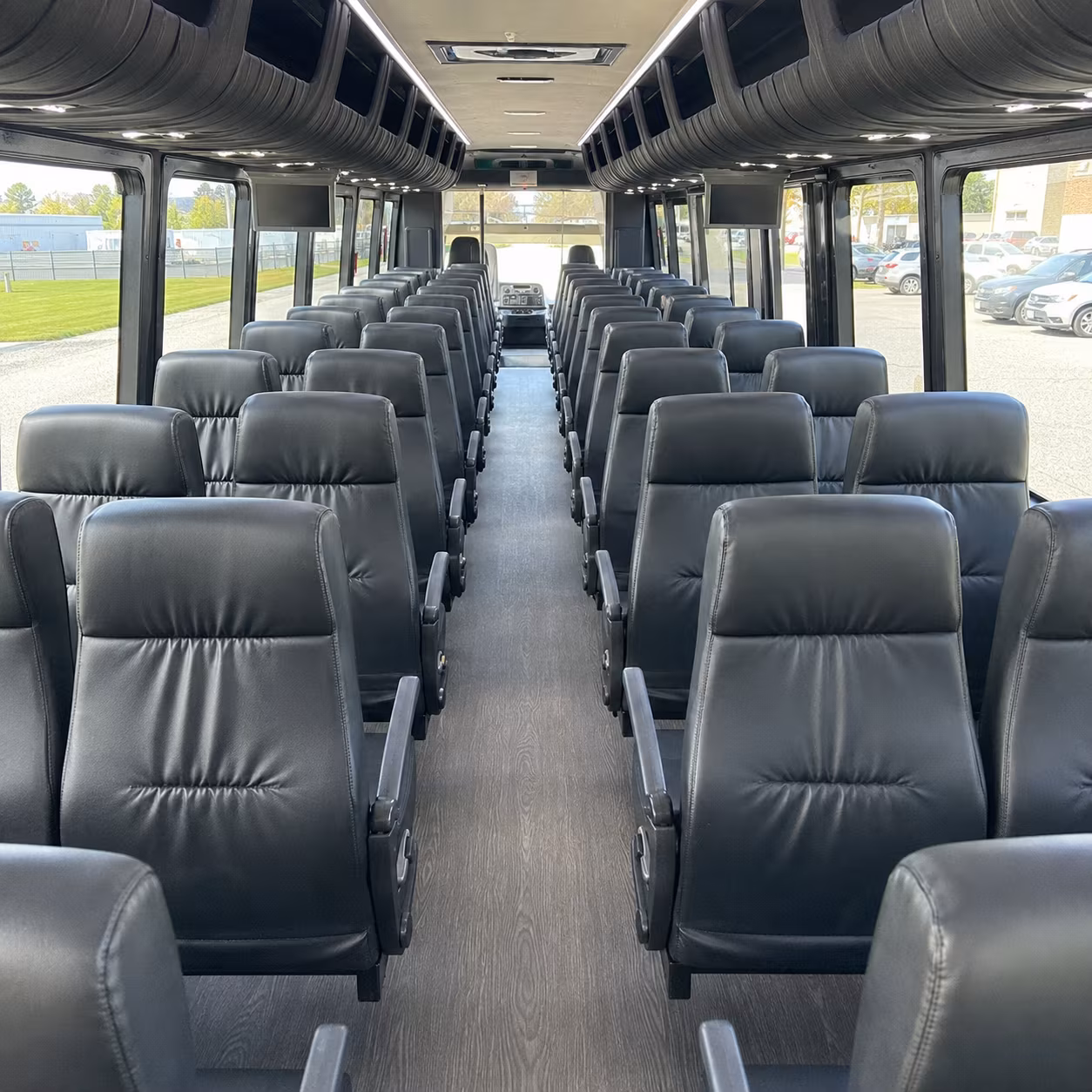 guest shuttle buses between charleston hotels and mount pleasant wedding venues