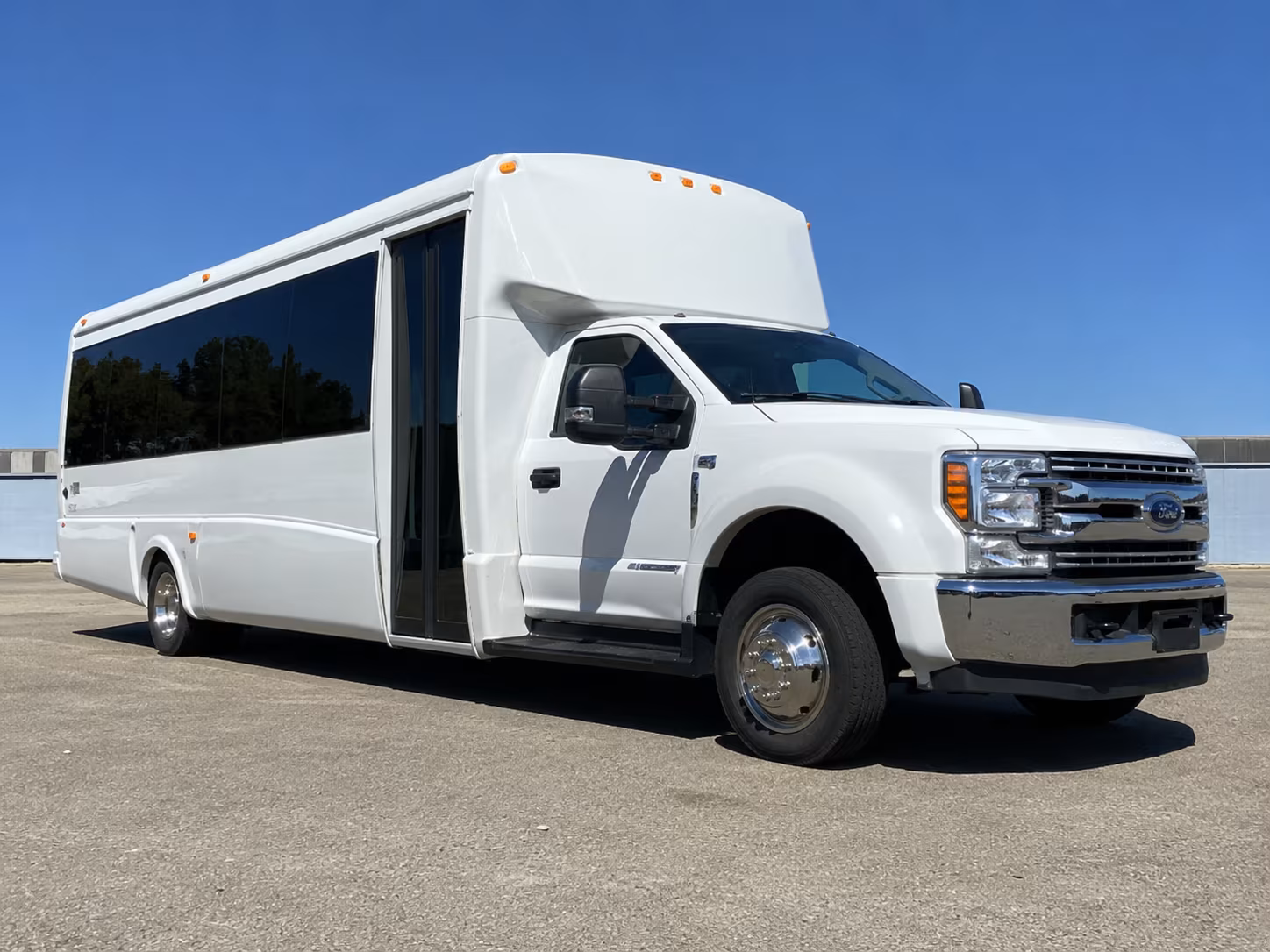 minibus rentals for smaller prom groups around the mount pleasant area