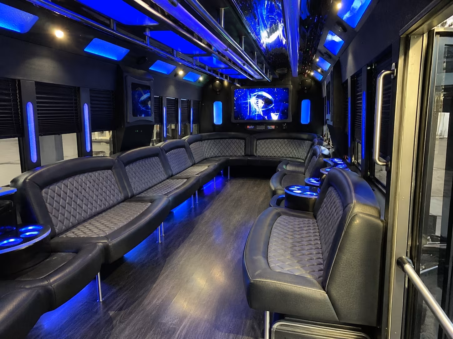 mount pleasant 28 passenger party bus interior